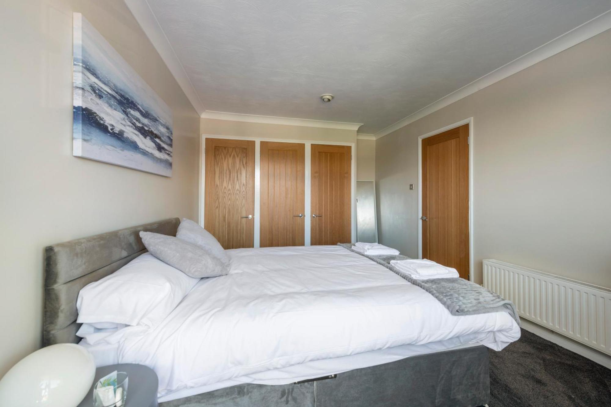 5 Bedroom Detached Beach House Poole Buitenkant foto