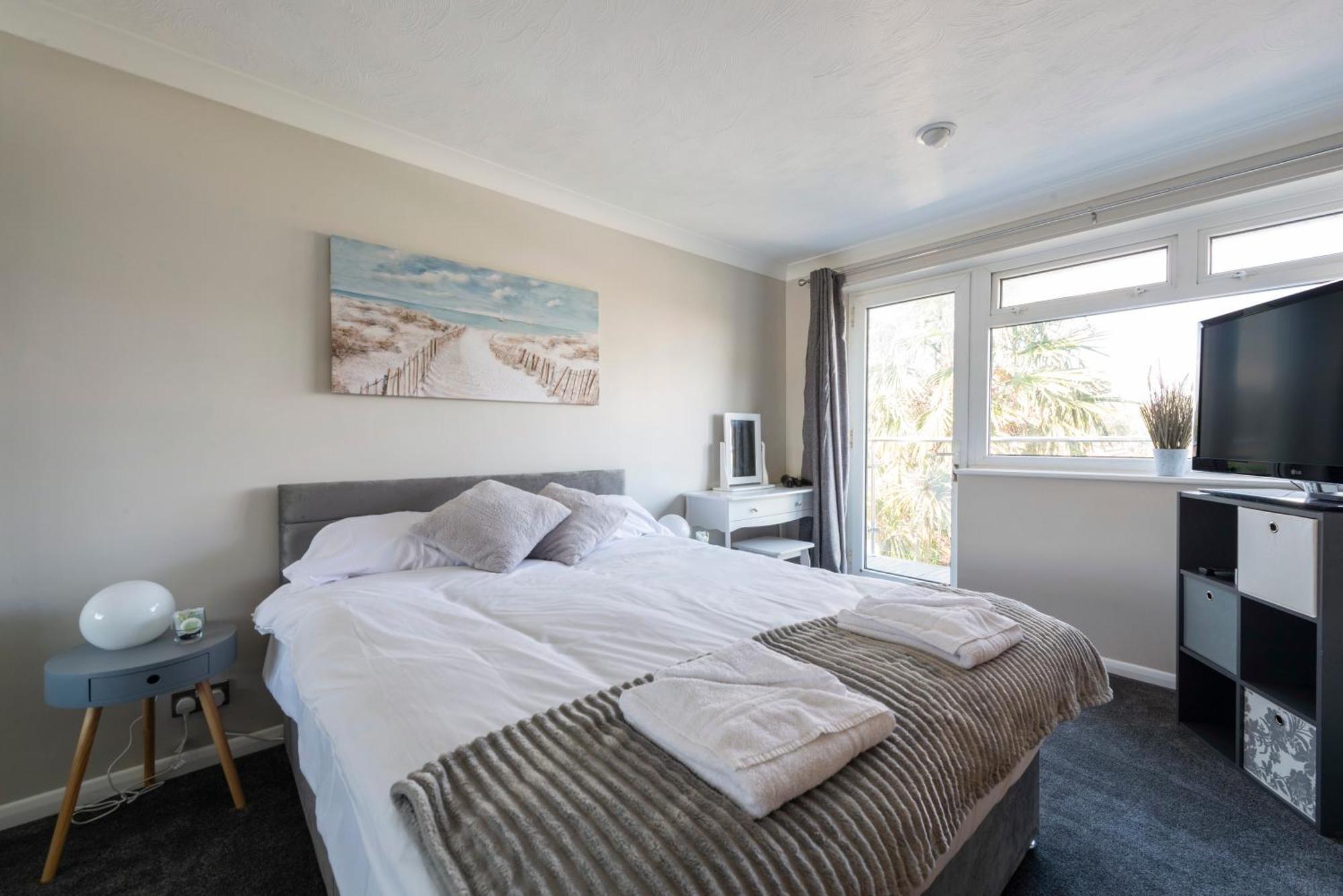 5 Bedroom Detached Beach House Poole Buitenkant foto