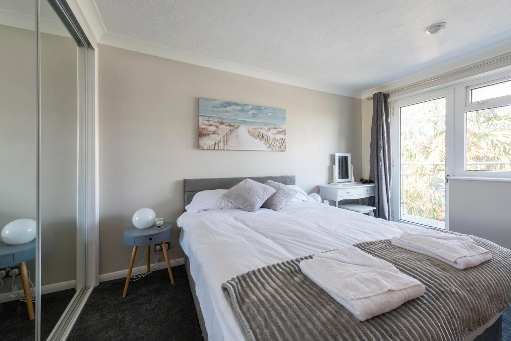 5 Bedroom Detached Beach House Poole Buitenkant foto