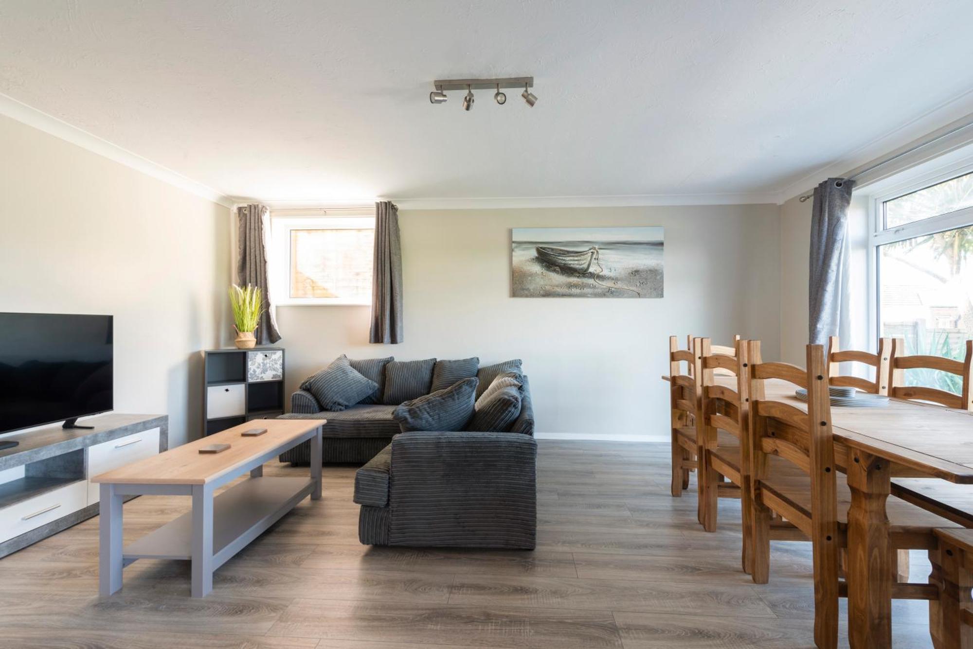 5 Bedroom Detached Beach House Poole Buitenkant foto